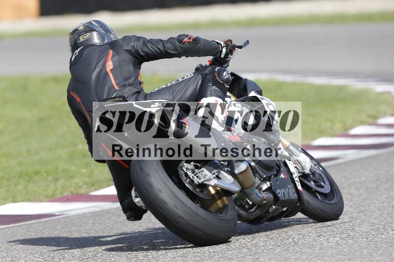 /53 16.09.2025 Track Day Domi Aegerter ADR/Gruppe rot/backside